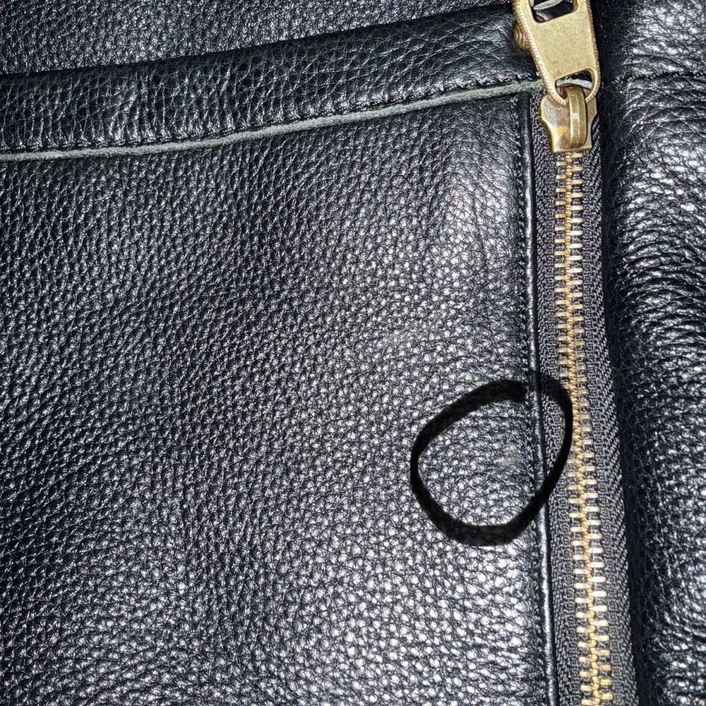 The Sak Hobo Bag Womens Leather Hobo Shoulder Bag With Bag Charm *read